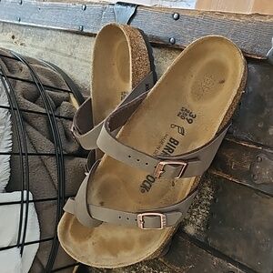 Birkenstock Mayari Toe Loop Sandal in Mocha